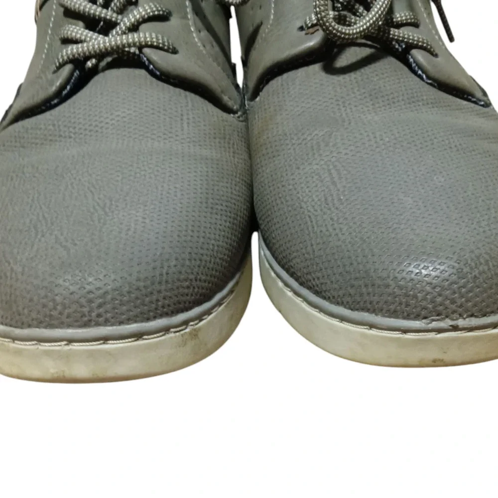 Falls Creek Gray‎ and White men's Casual Dress Shoes size 9.5